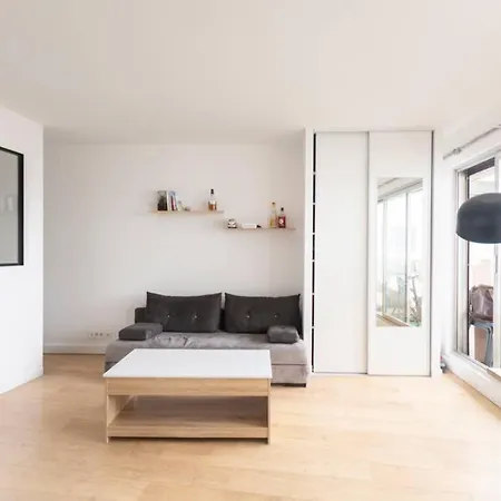 Guestready - Pleasant Studio Montparnasse With Balcony Paris